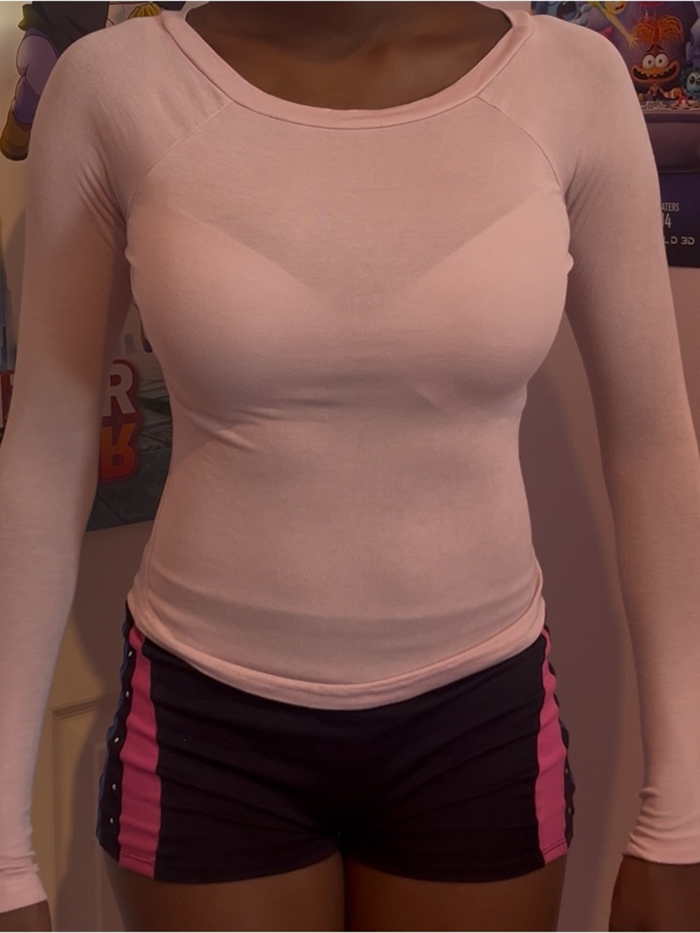 Women’s Long-Sleeve Scoop Neck Top - Light Pink